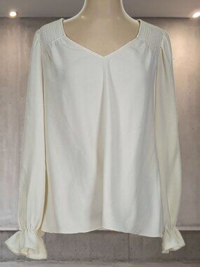 Trina Turk Ivory V-Neck Blouse Ruffle Cuff Long Sleeve Size S